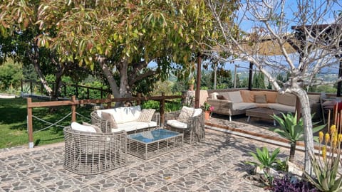 Seating area, Garden view