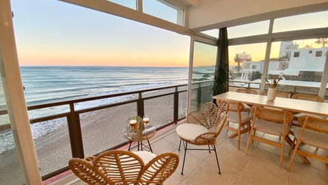 Balcony/Terrace, Beach, Landmark view, Sea view