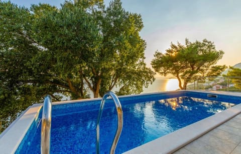 Natural landscape, Pool view, Swimming pool