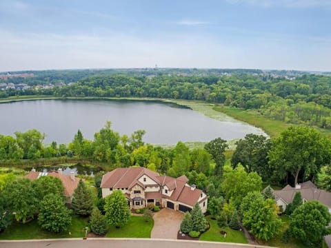 Luxury 7400 sq.ft Stunning Home Theater/Sleeps 18+ House in Plymouth