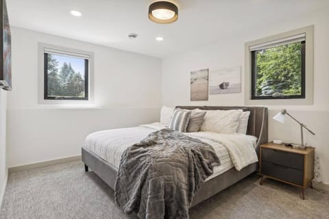 Luxury Hastings Home, Sleeps 18+ House in Hastings