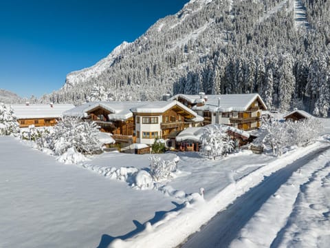 Property building, Day, Mountain view