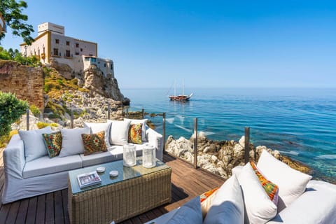 Natural landscape, Living room, Sea view