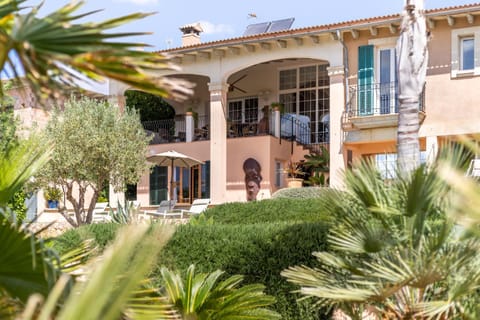 Property building, Spring, Garden, Garden view