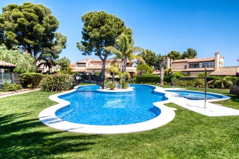 Pool view, Swimming pool