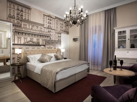 Bed, Living room, Photo of the whole room, Seating area, Bedroom