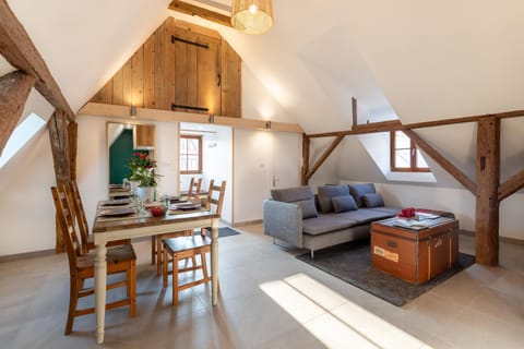 Living room, Seating area, Dining area