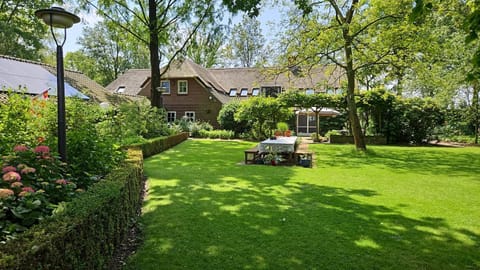 Property building, Day, Garden, Garden view
