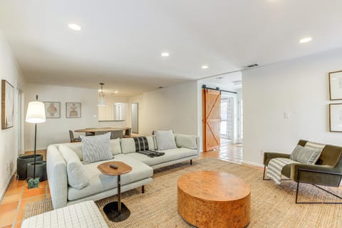 Sunny Gainesville Home about Half-Mi to UF Campus! House in Gainesville