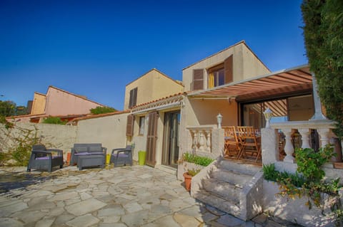 Balcony/Terrace, Balcony/Terrace
