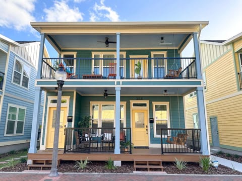 The Prairie Suite Newly Built Upscale Central House in Gainesville