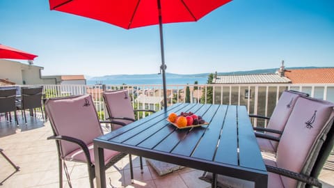 Day, Balcony/Terrace, Seating area, Sea view
