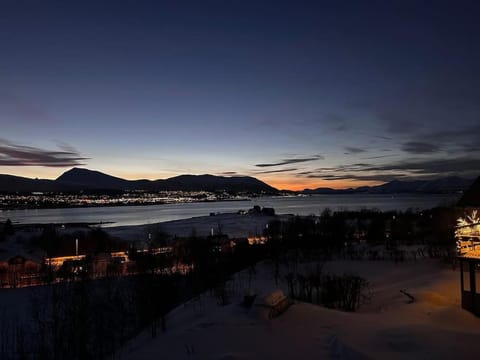 Mountain view, Sea view