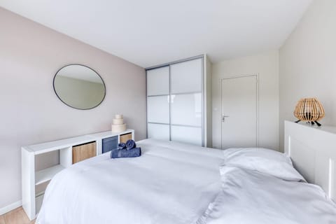 Grand appartement spacieux - Proche Paris Apartment in Île-de-France