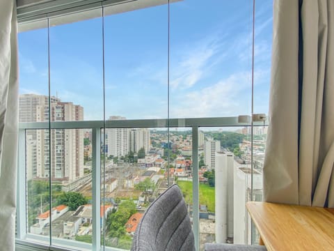 Day, View (from property/room), Balcony/Terrace, Living room, Seating area, City view