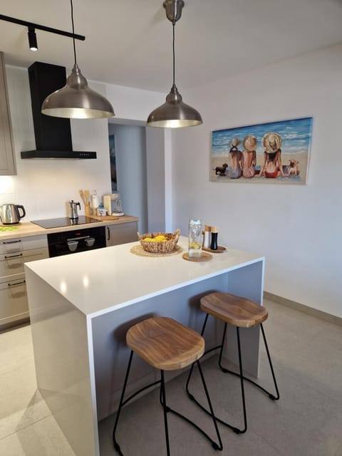 APARTAMENTO AQUAMARINA J&B SOLO FAMILIAS Apartment in Gandia