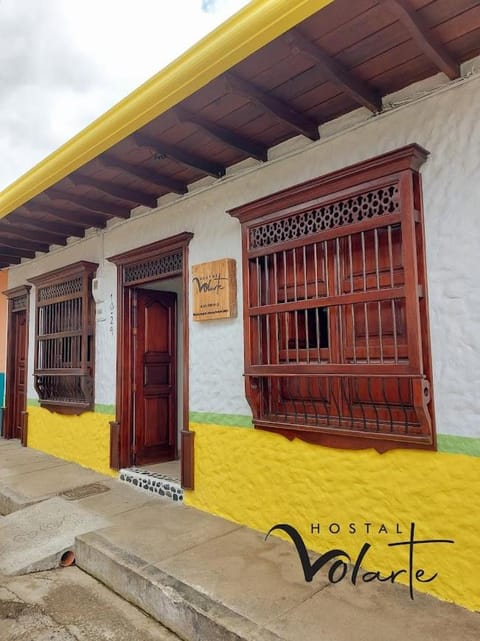 Property building, Facade/entrance, Day