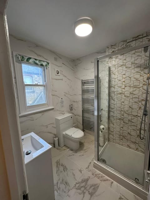 Cambridge Central Rooms - Tas Accommodations Bed and Breakfast in Cambridge