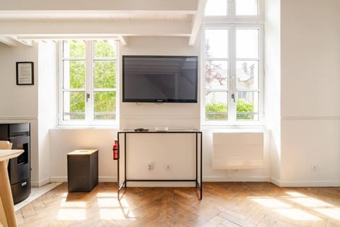 L'Ermitage Apartment in Île-de-France