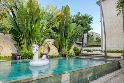 Day, Garden, Pool view, Swimming pool, Swimming pool, sunbed