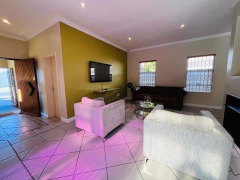 4 Bedroom Bliss Villa in Cape Town