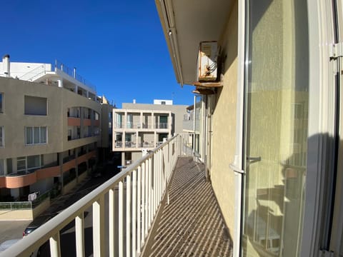 Property building, Day, View (from property/room), Balcony/Terrace