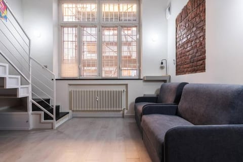 Living room, internet