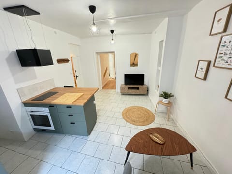 TV and multimedia, Living room, Dining area, kitchen
