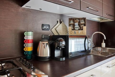 [Airport 8 min] A/C - Netflix- Free Parking Apartment in Bergamo