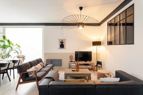 Communal lounge/ TV room, Living room