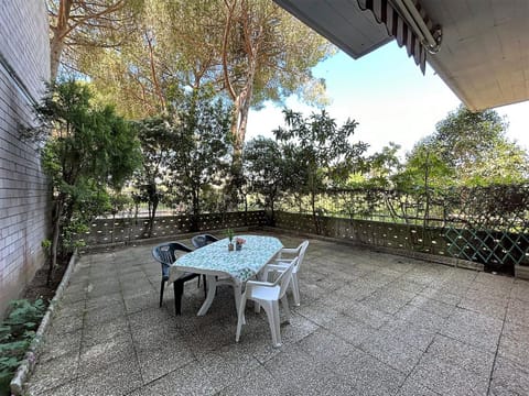 Patio, Garden, Balcony/Terrace