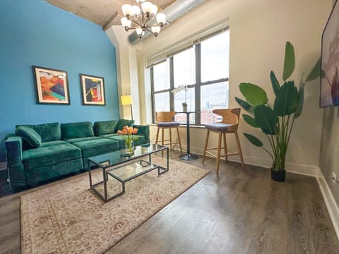 Skyline 2BR in South Loop with Optional Parking & Gym Access Near Museum Campus and McCormick Place Apartment in South Loop