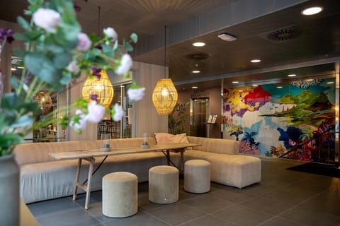 Communal lounge/ TV room, Seating area