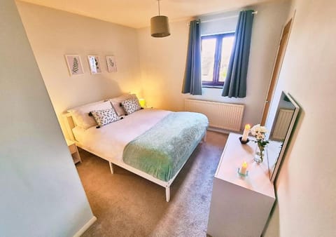 Bluebirds Cottage - Light & Airy 2 Bed in Bourton! House in Bourton-on-the-Water