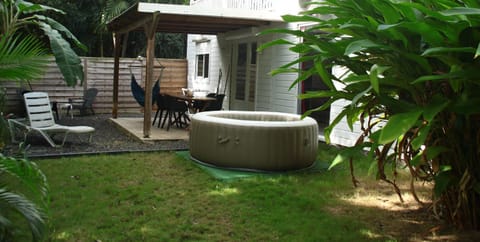 Garden, Hot Tub, Hot Tub, Dining area