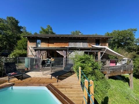 Property building, Patio, Garden, Pool view, Swimming pool, sunbed