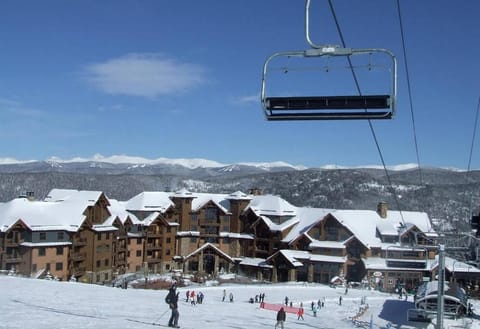 Grand Lodge Peak 7 - 2 bedroom Ski in/Ski out Apartment in Breckenridge