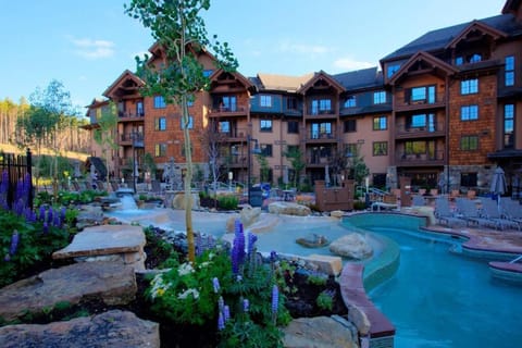 Grand Lodge Peak 7 - 2 bedroom Ski in/Ski out Apartment in Breckenridge