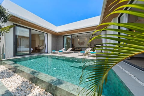 Patio, Day, Pool view, Swimming pool, sunbed