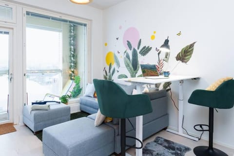 Seating area, Dining area