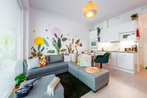 Kitchen or kitchenette, Living room, Seating area, Dining area, minibar, pet friendly, stove