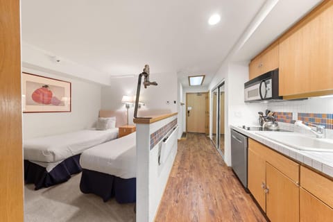 Palisades Tahoe Lodge Rentals Studio Loft #308 Apartment in Palisades Tahoe (Olympic Valley)