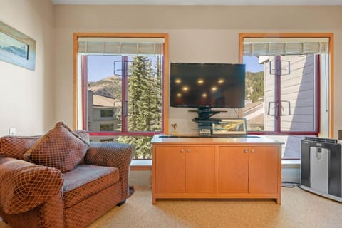 Studio Loft #348 Apartment in Palisades Tahoe (Olympic Valley)