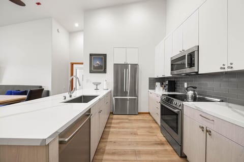 Palisades Tahoe Lodge Rentals Premium Two Bedroom #805 Apartment in Palisades Tahoe (Olympic Valley)