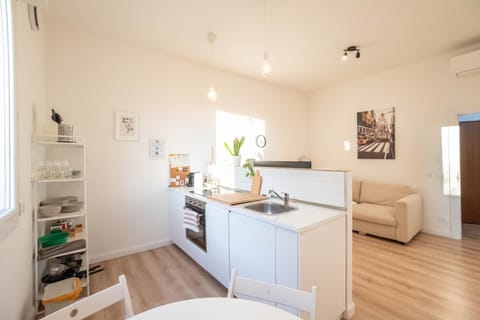 Kitchen or kitchenette, Living room, dishwasher, oven, kitchen