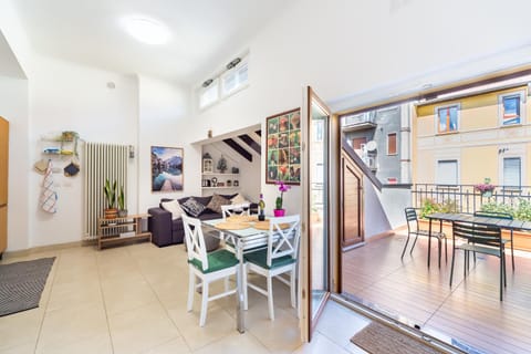 Balcony/Terrace, Living room