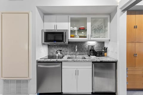 Palisades Tahoe Lodge Rentals Premium Studio #227 Apartment in Palisades Tahoe (Olympic Valley)