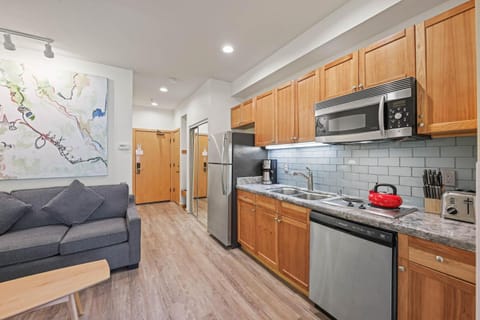 Palisades Tahoe Lodge Rentals Premium Studio #149 Apartment in Palisades Tahoe (Olympic Valley)