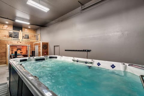 Big Red Barn House in Douglas Lake