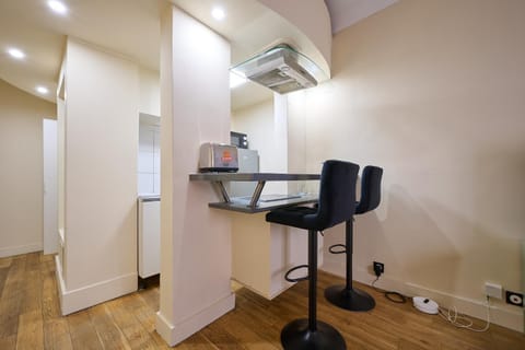 Le Refuge Parisien Apartment in Montrouge